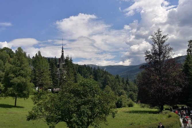 1 Day Castles Tour - Sinaia and Bran - Who should book this castles tour?