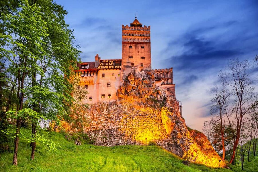1-Day Guided Tour: Bucharest-Peles, Dracula Castle & Brasov - Peles Castle: Romania’s Royal Showpiece