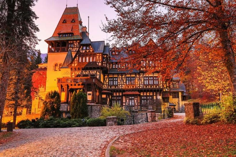 1-Day Minivan Tour 3 Castles: Peles, Wednesday & Dracula’s - What to bring and how to pace yourself