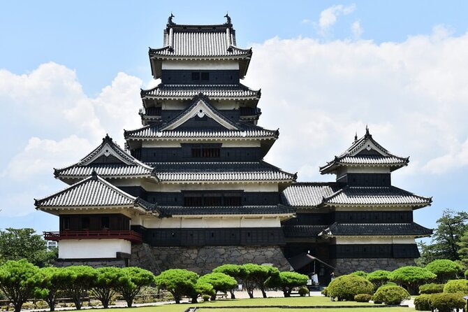 1-Day Tour from Nagano and Matsumoto Kamikochi & Matsumoto Castle - Matsumoto Castle: Japan’s dramatic black castle