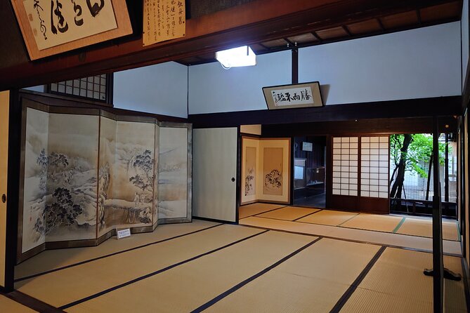 1 Day Tour From Nagano to Matsumoto Castle and Narai-Juku - Inside Matsumoto Castle for two hours