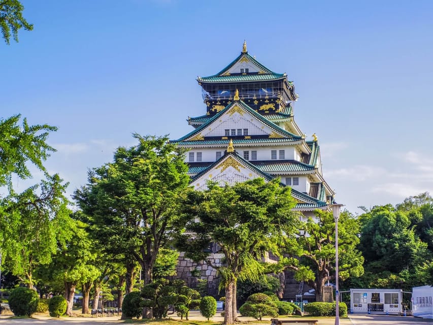 1-Day walking tour in Osaka:Castle, temples and Ukiyoe - Starting At JR Osaka Station
