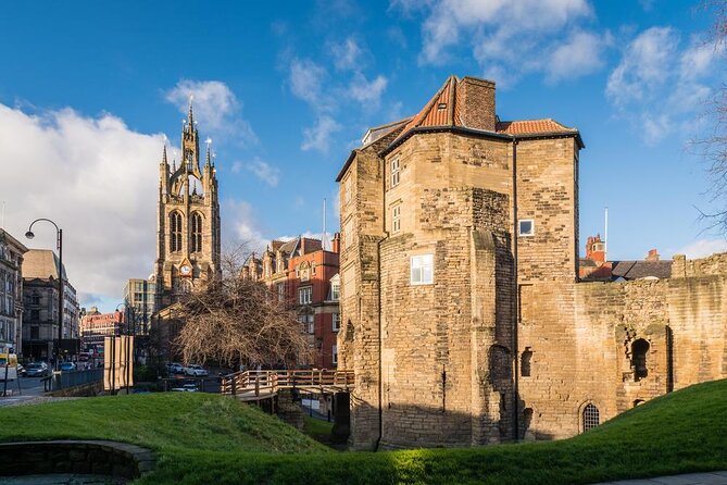 1-Hour and a Half Walking Guided Tour in Medieval Newcastle - Key details before you book