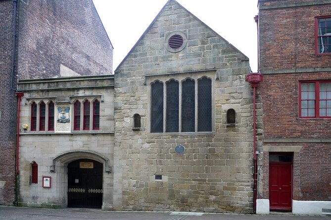 1-Hour and a Half Walking Guided Tour in Medieval Newcastle - Trinity House and control of the coast