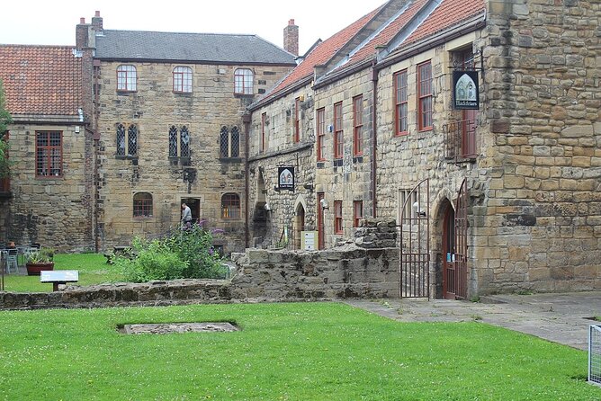 1-Hour and a Half Walking Guided Tour in Medieval Newcastle - Following the old town wall