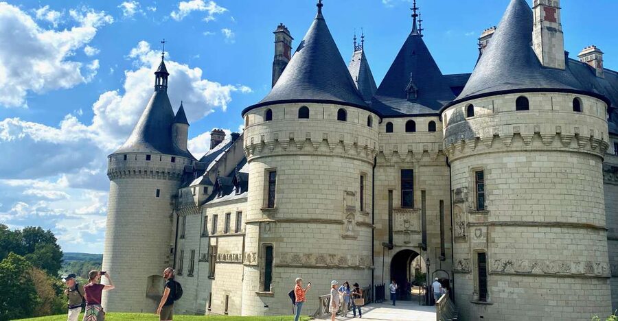 2-day Private Top 6 Loire Valley Castles from Paris Mercedes - A Loire winery adds a welcome change of pace