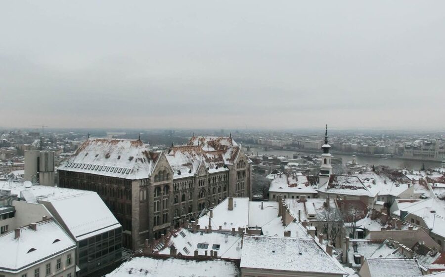 2 Hours Buda Castle Walking Tour - Walk with a Historian - Finishing at the former royal seat