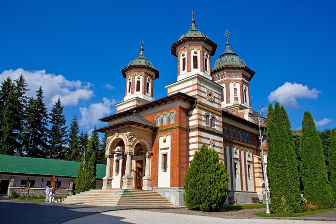 3-Castle: Peles,Bran,Rasnov,Sinaia Monastery from Brasov w pickup - Sinaia Monastery: a short, worthwhile pause