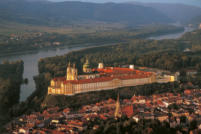 3 Castles & Wine Private Tour in Wachau Valley (incl. Melk Abbey) - Why this Wachau Valley tour works as a day from Vienna