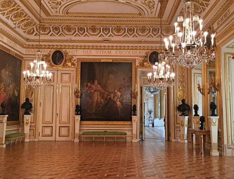 3 hour: Warsaw Old Town with Royal Castle /inc. Pick-up/ - Practical details that affect your day