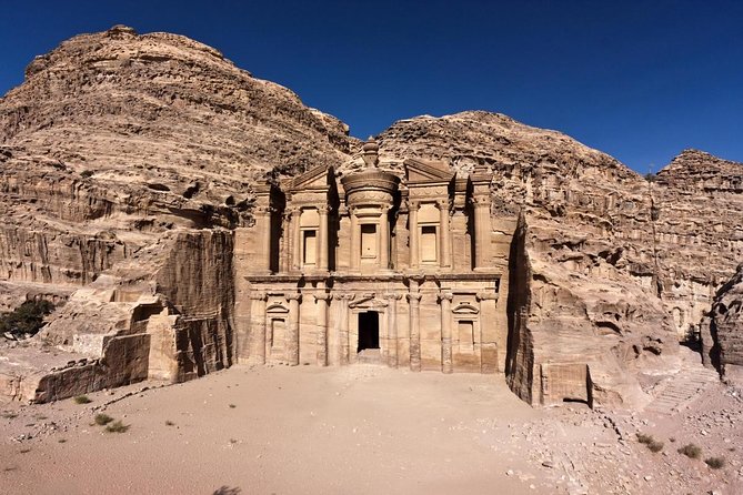 5 Day Tour: Amman Petra Jerash Mount Nebo Shobak Castle Wadi Rum Red & Dead Sea - Day One: Amman, Madaba, and Mount Nebo
