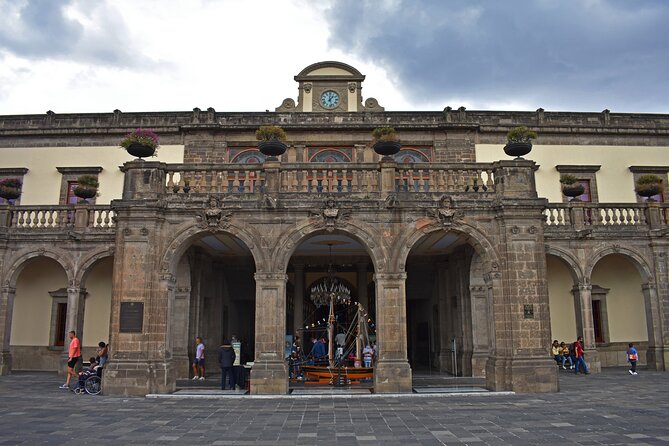 5 Hour Tour through Chapultepec, Anthropology Museum and Castle - Who should book this tour?