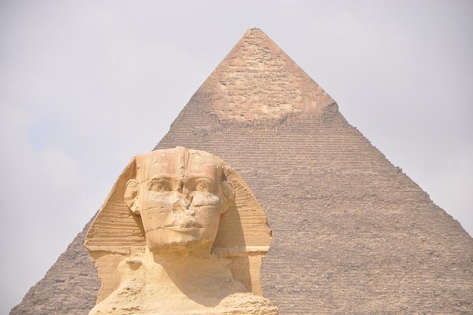 5 Hours private to Giza pyramids Sphinx and Citadel including Lunch - Hotel Pickup and a Private Ride Across Cairo