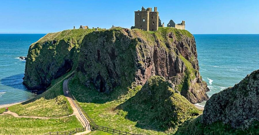 Aberdeen, Shire Castle & Distillery Private Group Day Tour - Why this Aberdeenshire day works well