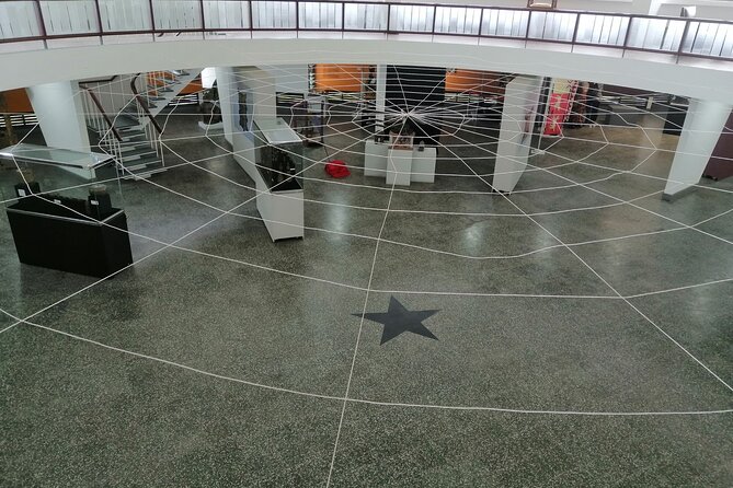 Accra Slave Castle and City Private Tour with Pick up - Independence Square and the Black Star view