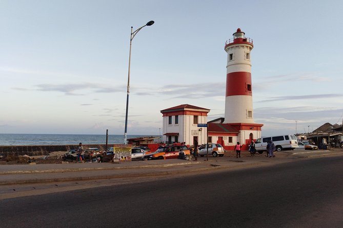 Accra Slave Castle and City Private Tour with Pick up - What the private vehicle and pickup add