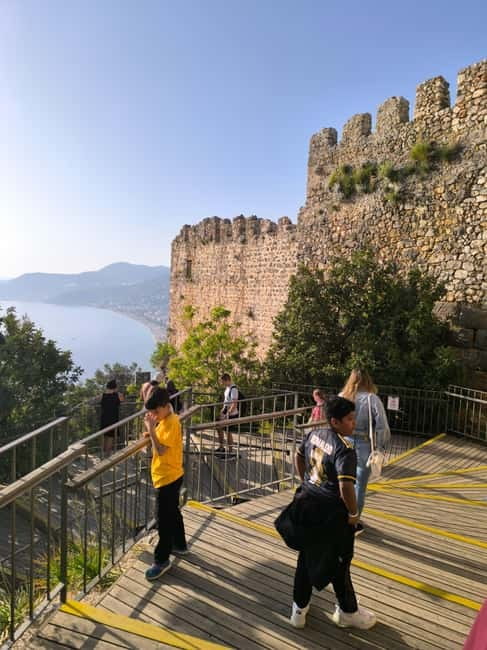 Alanya: All in 1 Mix Tour, Cave, Boat, Cable Car and Castle - Shopping at Alanya Bazaar
