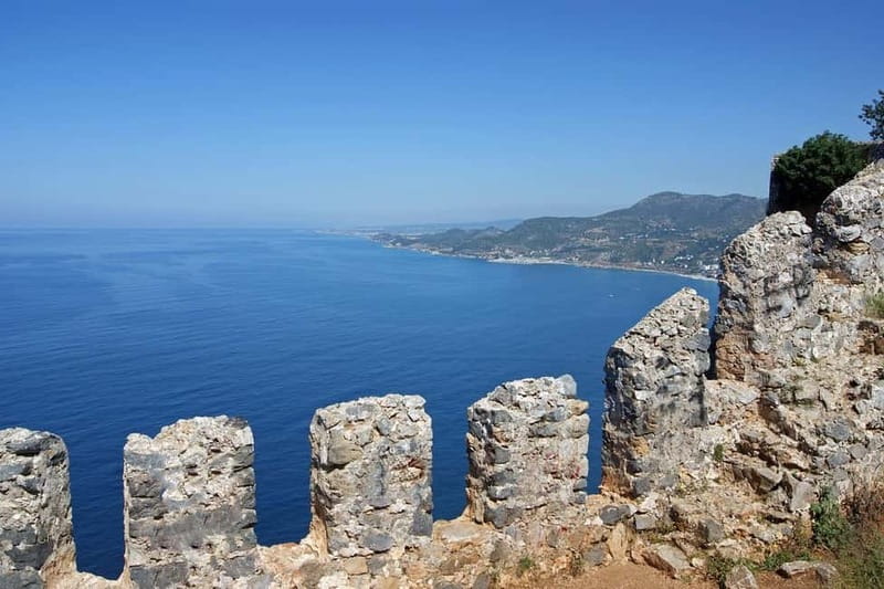 Alanya: Castle Sunset Tour, Damlatas Cave&Cable Car Options - Alanya Seyir Terası and the first city view