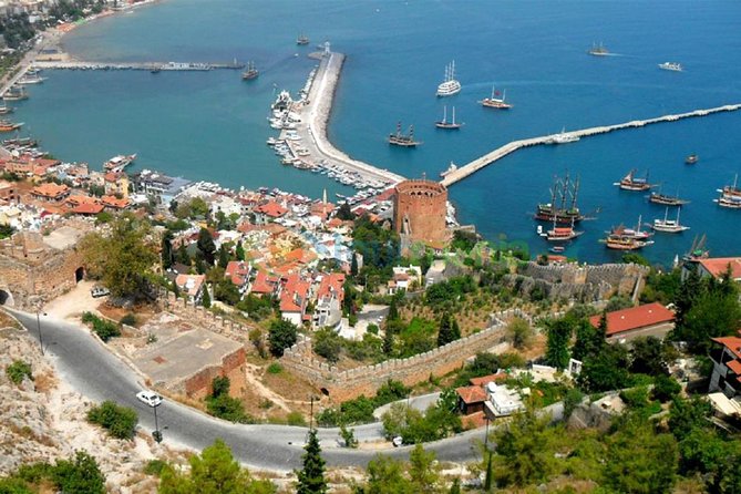 Alanya City Tour with Cable Car , Castle and I Love Alanya Panorama - Guides, vehicles, and the pace of the outing