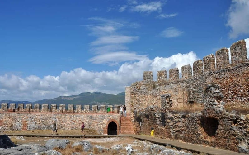 Alanya: Half Day Cable Car, Cave, Terraces&Sunset at Castle - What the guides add to the experience