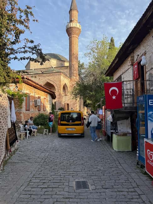 Alanya Sunset Tour: Cable Car, Castle & Kleopatra Beach - Lunch, local food, and what is actually included