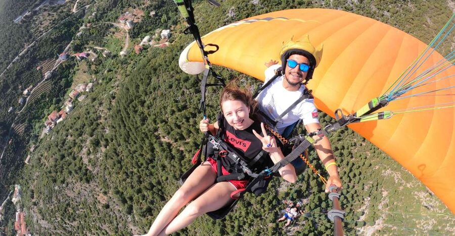 Alanya: Tandem Paragliding Over a Castle and the Sea - Why this flight is special in Alanya