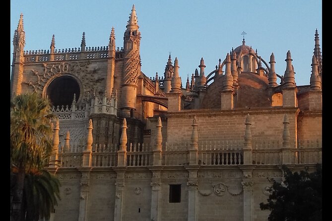 Alcazar and Cathedral of Seville Private Tour - Why these two Seville monuments belong together