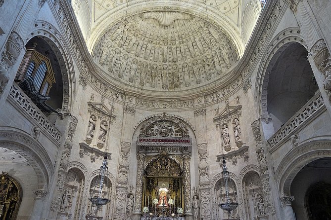 Alcazar, Cathedral and Giralda Guided Tour with Priority Tickets - Priority tickets and the value of $66.31