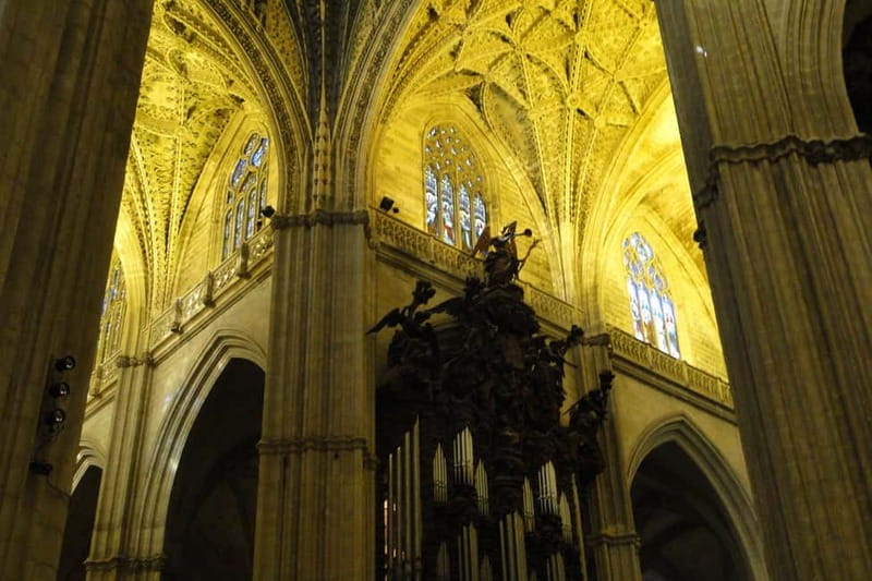 Alcazar & Cathedral of Seville Exclusive Group max. 9 guests - Key points to know before booking
