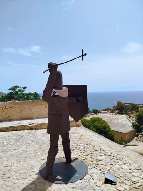 Alicante: Santa Bárbara Castle & Local Traditions Tour 3H - Key points to know before booking