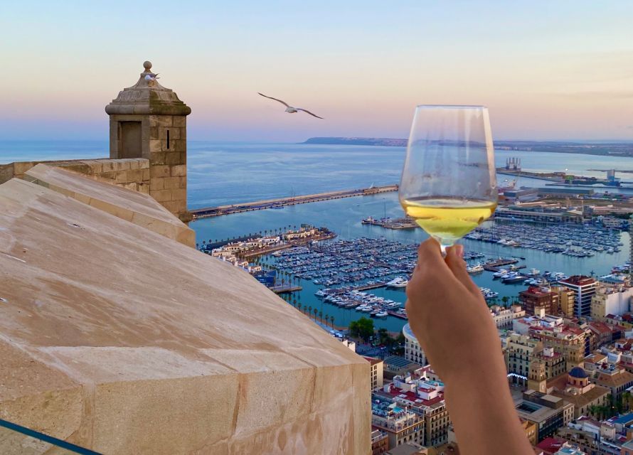 Alicante: Santa Bárbara Castle Wine Tasting & Tapas - The Baluarte de la Contramina setting