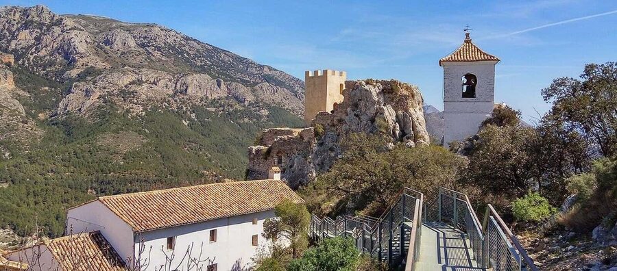 Alicante, Santa Pola, Benidorm: Castle & Village Guadalest - Why Guadalest works as a half-day trip
