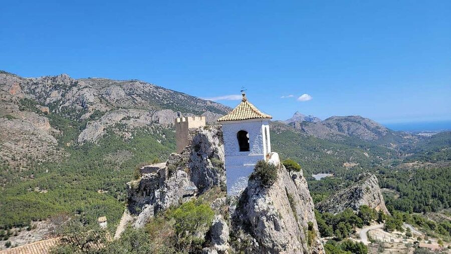 Alicante, Santa Pola, Benidorm: Castle & Village Guadalest - The private BMW ride from Alicante or Benidorm