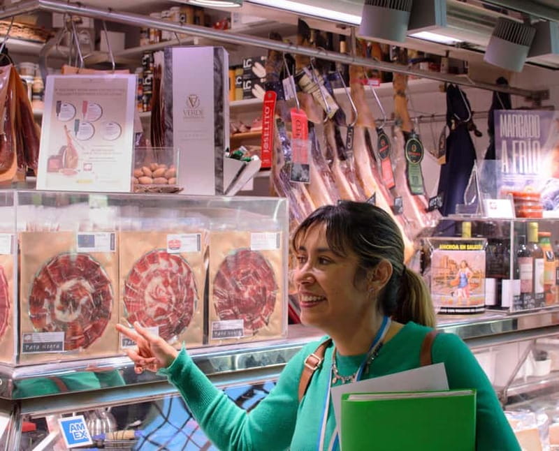 All of Alicante with the Castle, Market, and Tapas. Small group, max 6 people - What the $102 price really covers