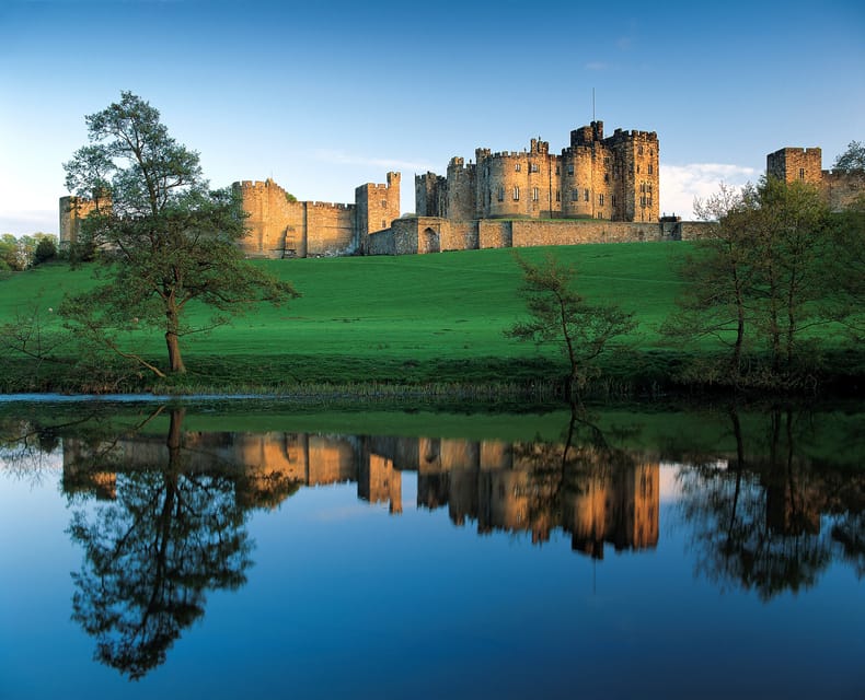 Alnwick: Alnwick Castle Ticket - Let children play in Artisans Courtyard