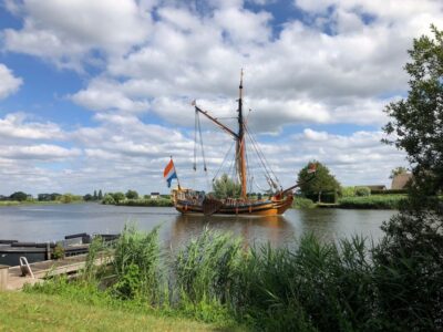 Amsterdam Castle & Utrecht City Tour