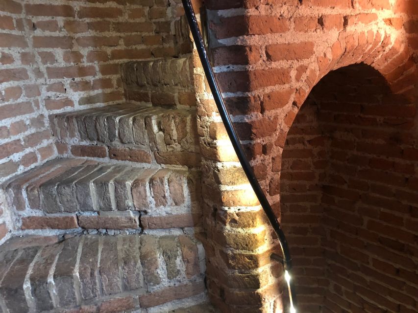 Amsterdam Castle & Utrecht City Tour - What the private guide changes