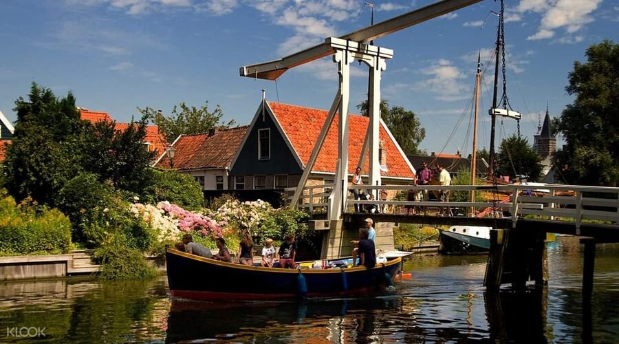 Amsterdam: Private green tour !!! Windmills, castle - Key points to know before booking