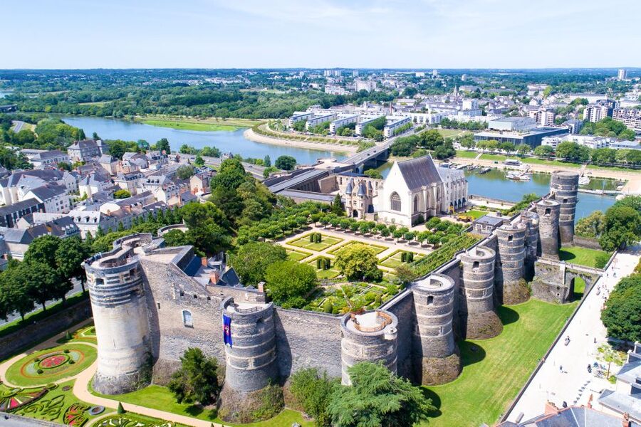 Angers: Château d'Angers Entrance Ticket - Entering the fortress and getting your bearings