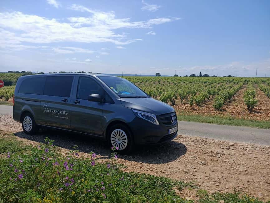 Avignon: Full-Day Châteauneuf du Pape Wines & Luberon Tour - Roussillon turns the route orange and red