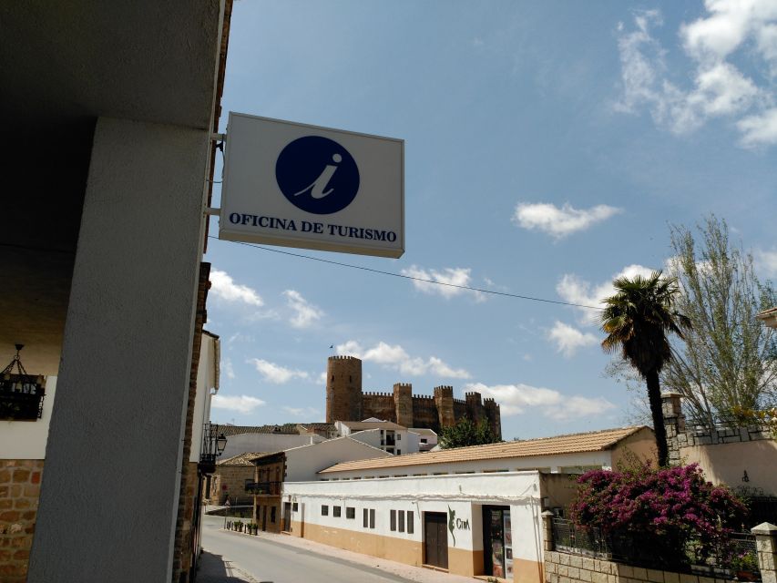 Baños de la Encina: Bury al-Hamma Castle Guided Tour - What the guide adds in 45 minutes