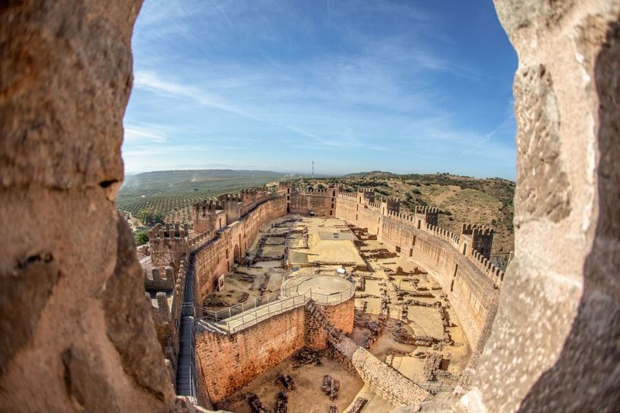Baños de la Encina: Bury al-Hamma Castle Guided Tour - Inside a 10th-century Muslim fortress