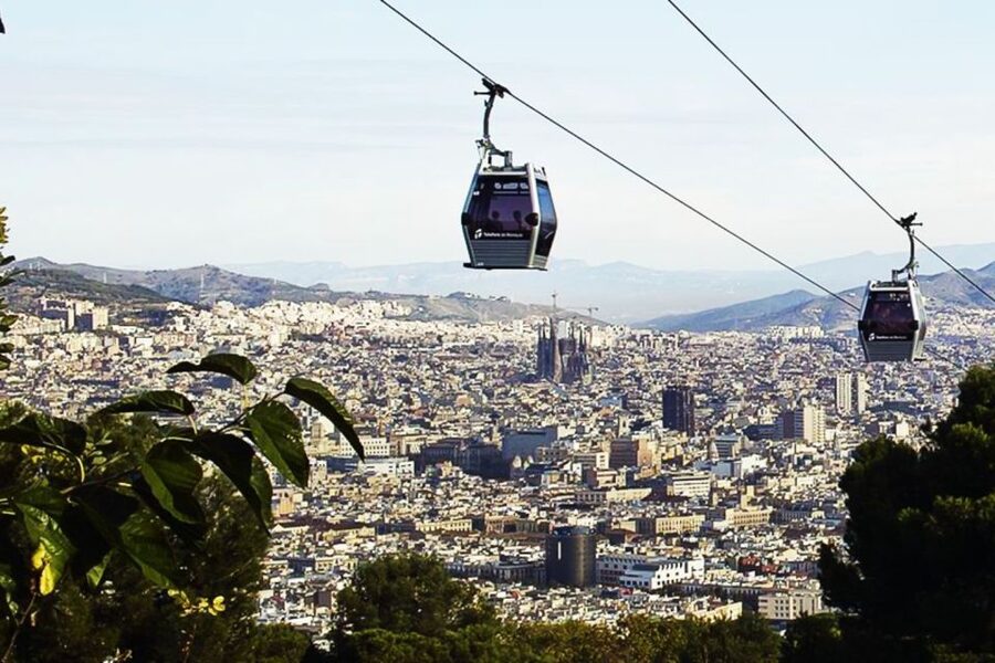 Barcelona Cable Car Sky Views, Magic Fountain & Castle Visit - Starting at La Rambla and Boqueria Market