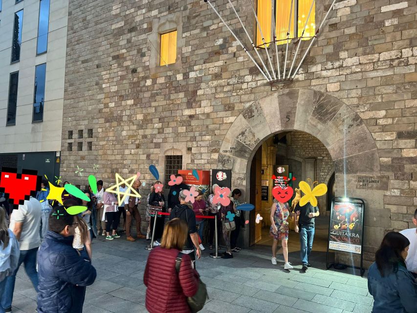 Barcelona: Guitar Trio & Flamenco Dance @Pignatelli Castle - José Manuel Brings the Rhythm Forward