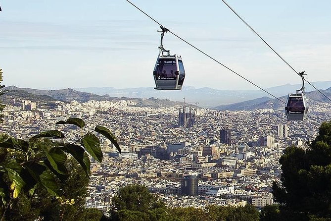 Barcelona: Old Town, Montjuic Castle, Cable Car Small Group Tour - La Boqueria and the Energy of La Rambla