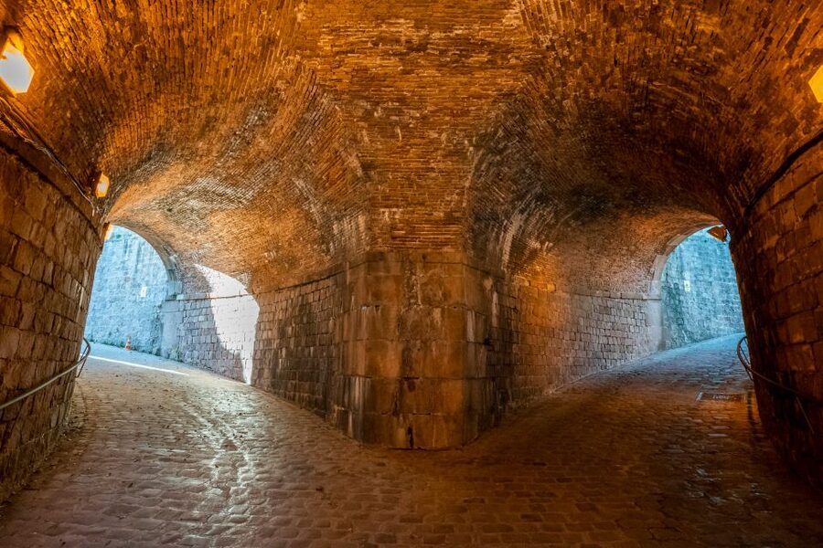 Barcelona: Walking tour with Montjuic Castle & Cable Car - From Portaferrissa to Barcelona’s Old Town