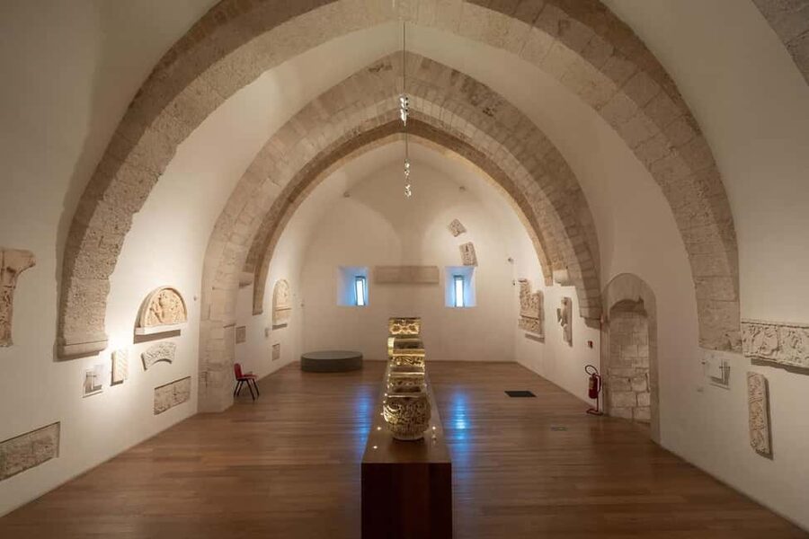 Bari: Norman-Swabian Castle Entry Ticket - Arriving at the castle between Bari Cathedral and the docks