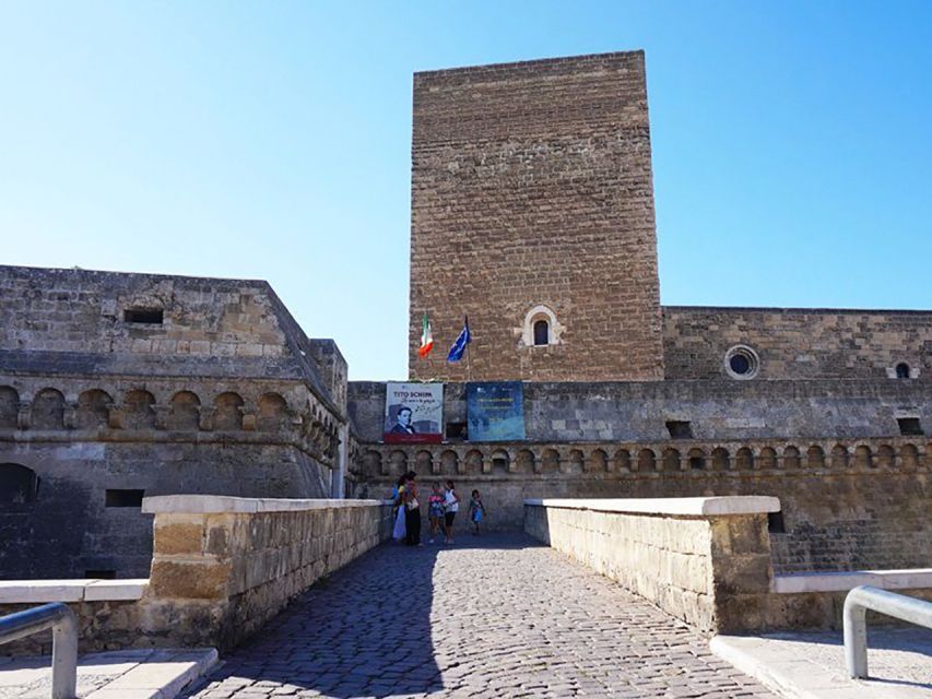 Bari: Norman-Swabian Castle Guided Tour - Approaching Bari’s Norman-Swabian Castle