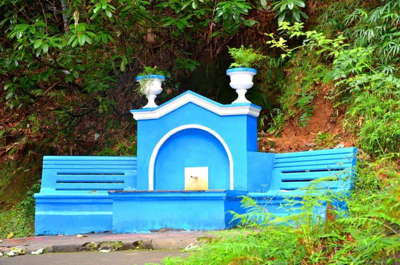 Batumi: Botanical Garden, Petra Fortress and Miniatures Park - Petra Fortress and its high coastal setting