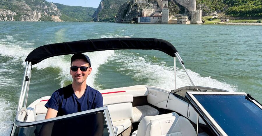 Belgrade: Golubac Fortress with Iron Gate Speed Boat Ride - What happens when the boat cannot run
